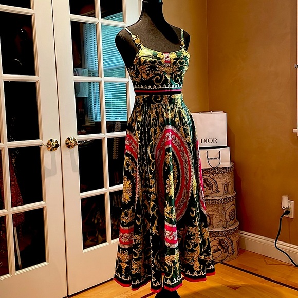 Versace Baroque Style Skirt Set!!! - Picture 3 of 10